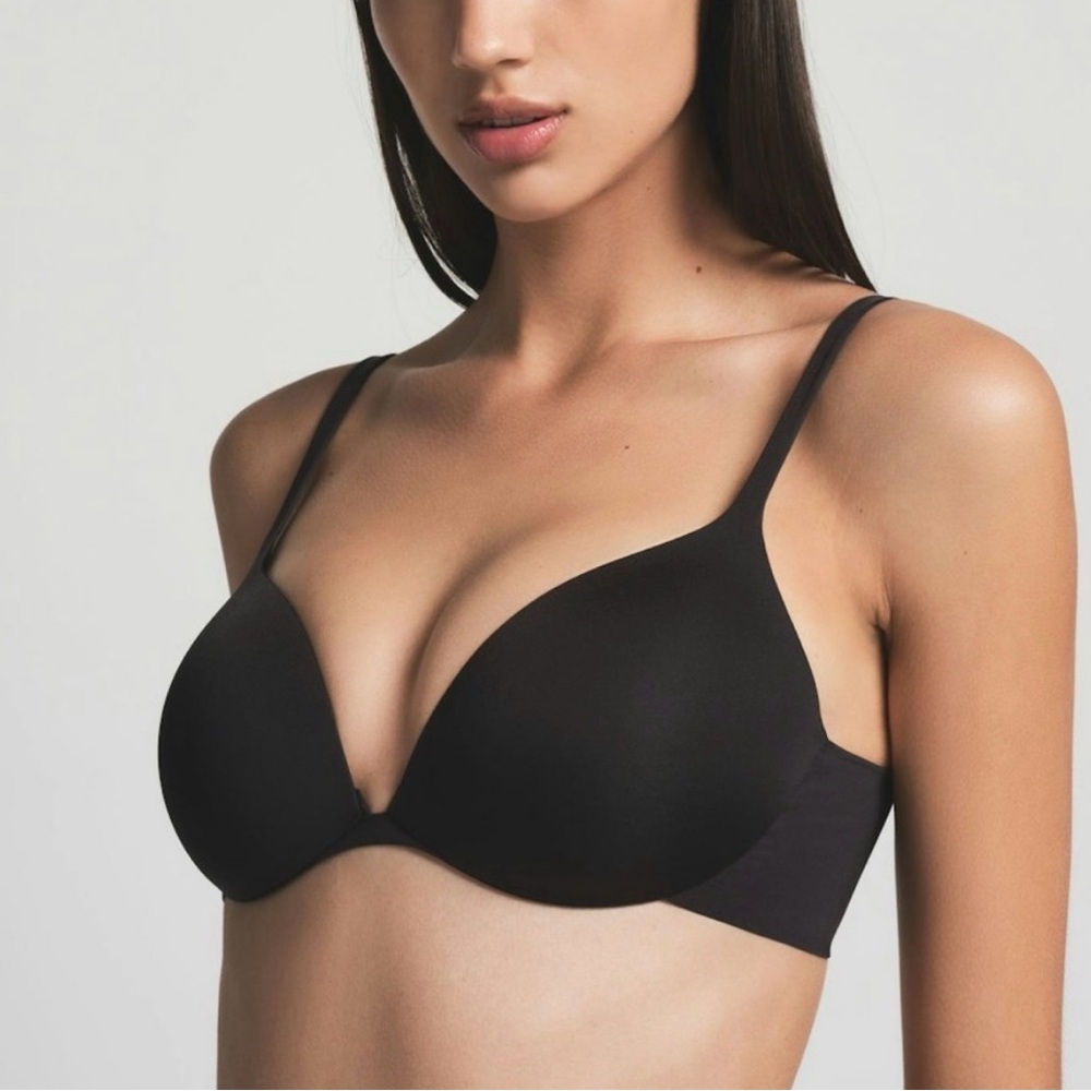 Skims Ultimate Push Up Plunge Bra. NWT!